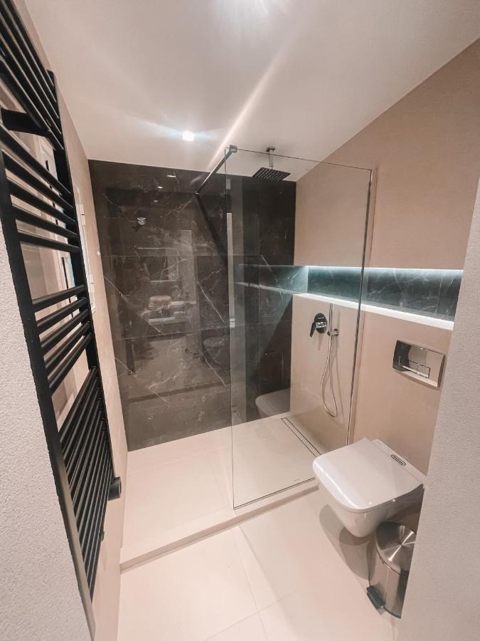 Hector Airport By Airstay Holiday home